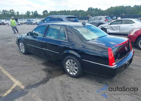 2010 Cadillac Dts Premium Collection z USA, uszkodzony, nr VIN 1G6KH5EY9AU134029